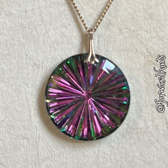 1970s - 1980s Iridescent Pendant with 24-Inch Chain - Picture 4 of 8